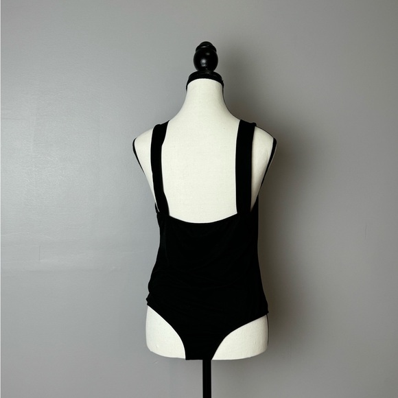 Saints and Hearts black v square neck tank bodysuit size large - Picture 2 of 12